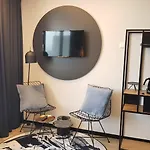 Palace 4*