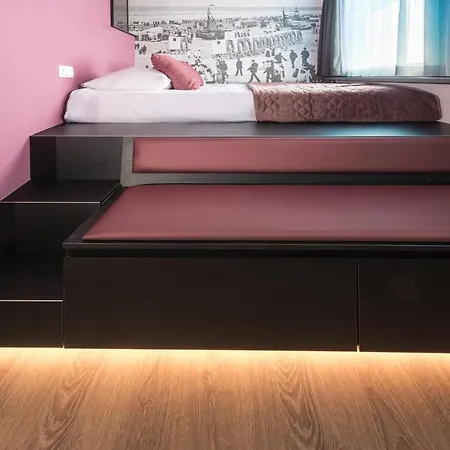 Palace 4*