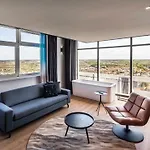 Palace 4*