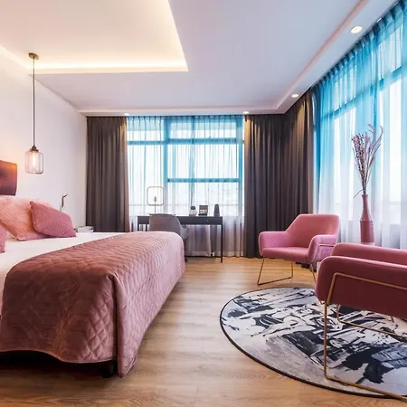 Palace Hotel 4*